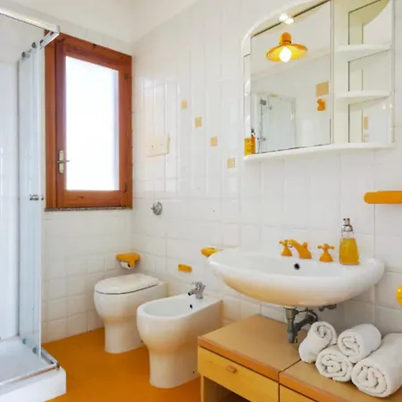 Apartment Terrazza Da Amare E Parcheggio Privatoe Aria Condizionata